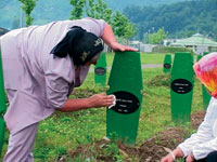 Srebrenica - Looking For Justice